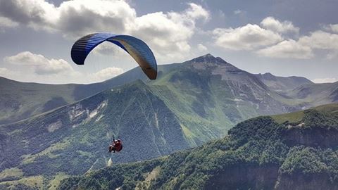 Paragliding in Gudauri